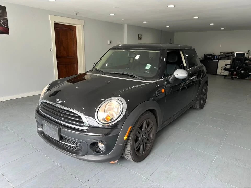 2013 Mini Mini 2nd Gen - Image 3 of 11