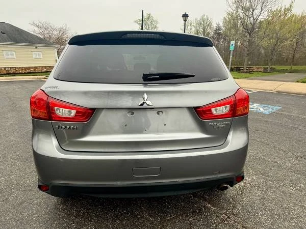2013 Mitsubishi Outlander - Image 2 of 18