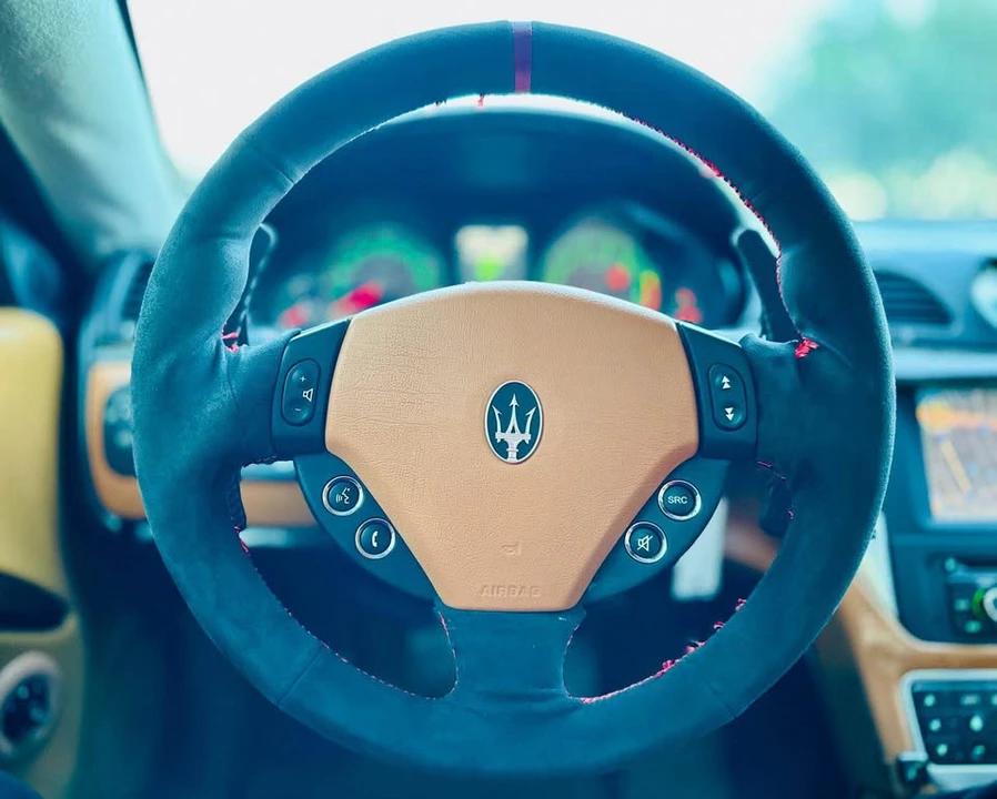 2013 Maserati GranTurismo MC Stradale - Image 15 of 16