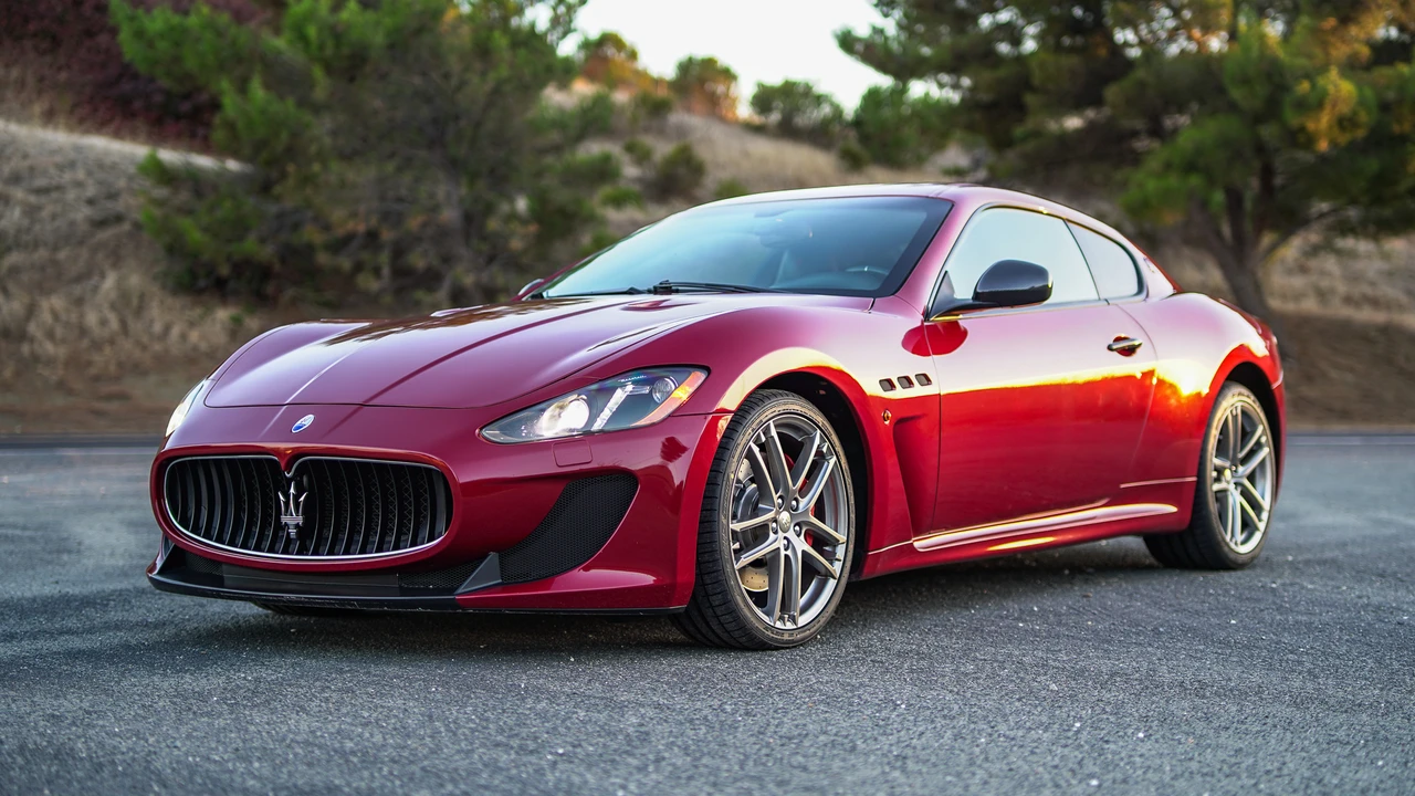 2013 Maserati GranTurismo MC Stradale - Image 9 of 31