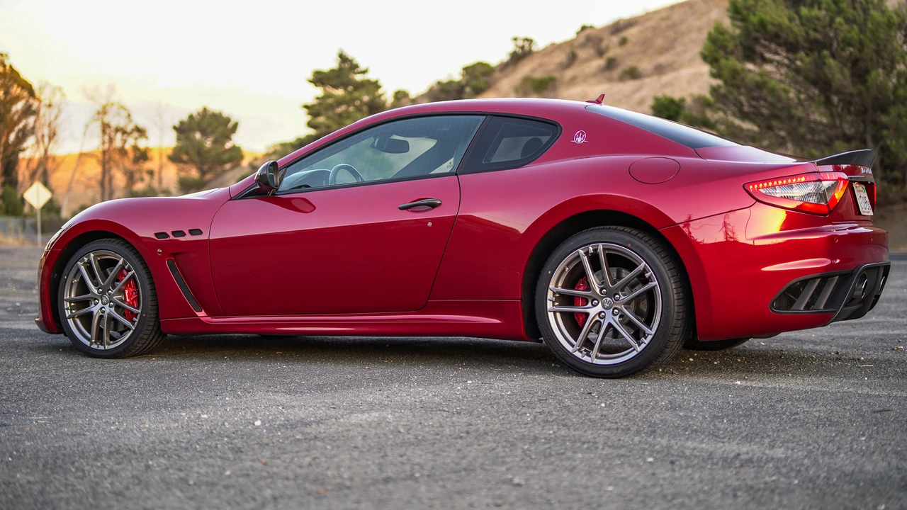 2013 Maserati GranTurismo MC Stradale - Image 11 of 31