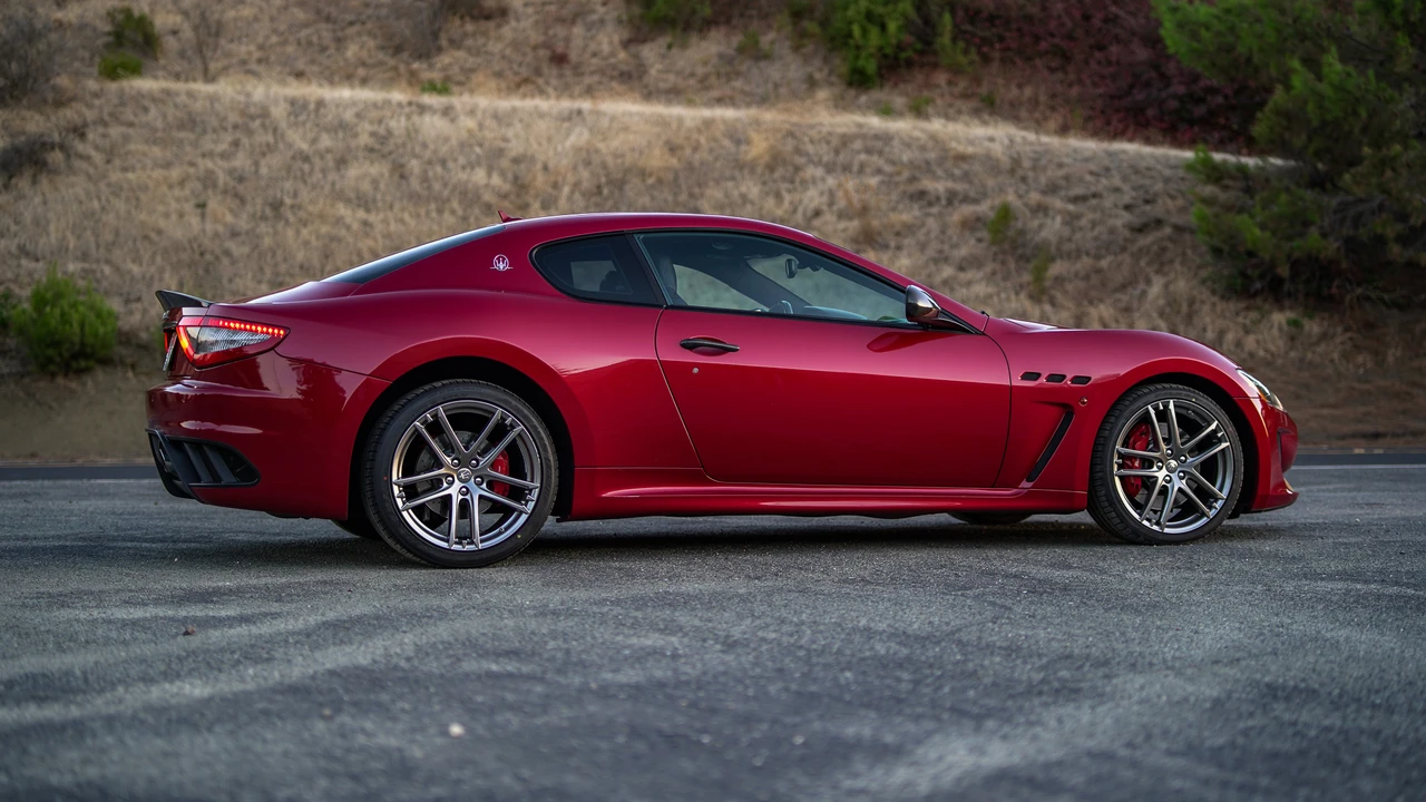 2013 Maserati GranTurismo MC Stradale - Image 25 of 31