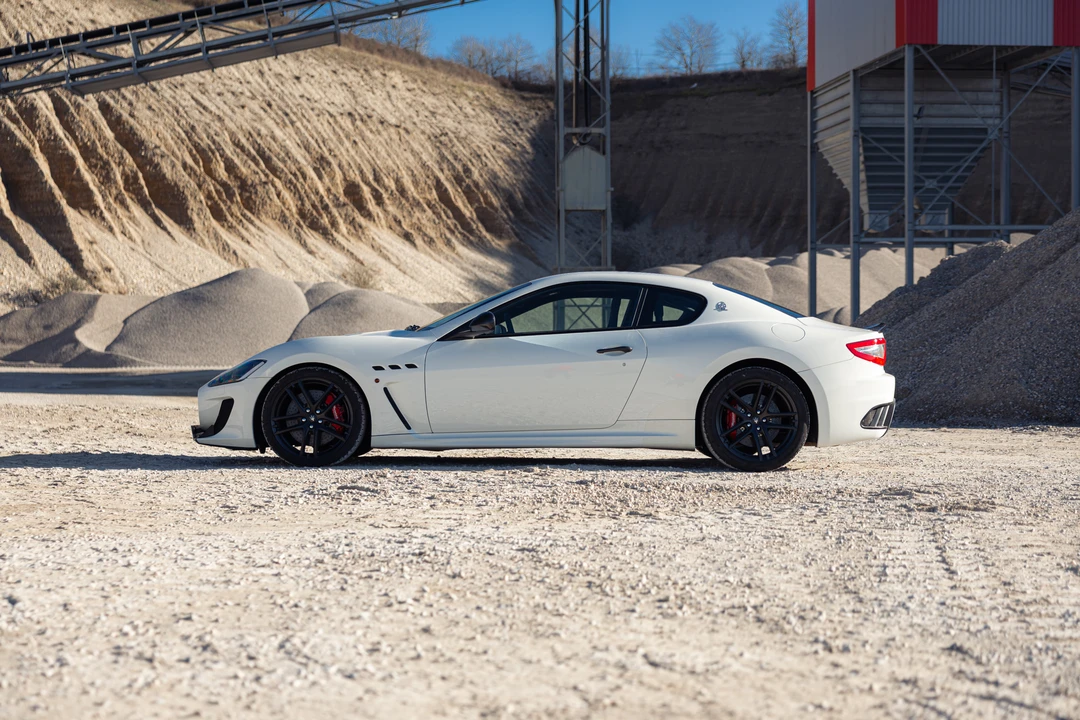 2013 Maserati GranTurismo MC Stradale - Image 4 of 31