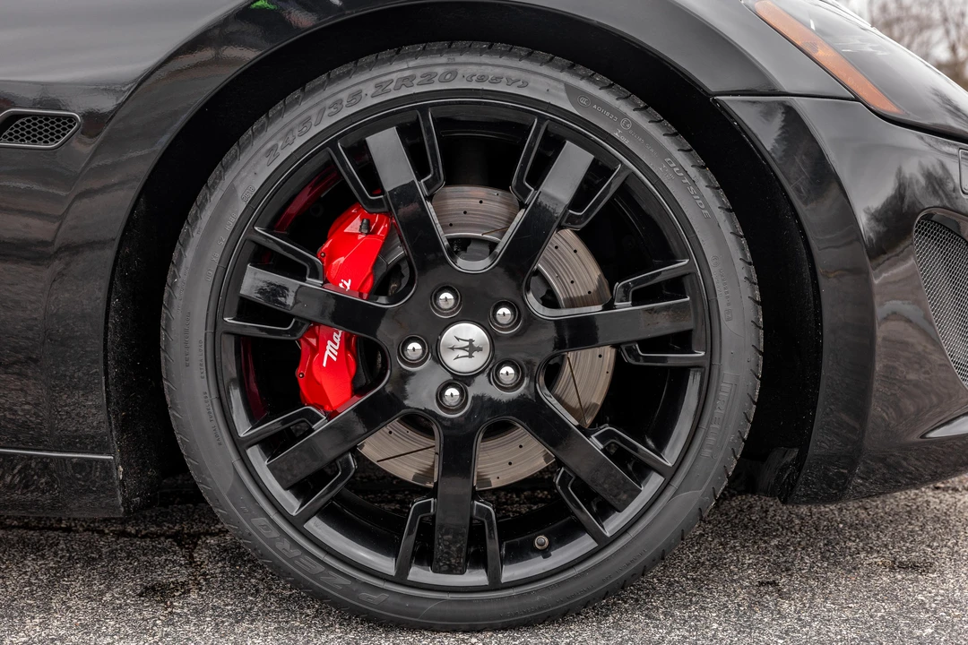 2013 Maserati GranTurismo 1st Gen - Image 20 of 31