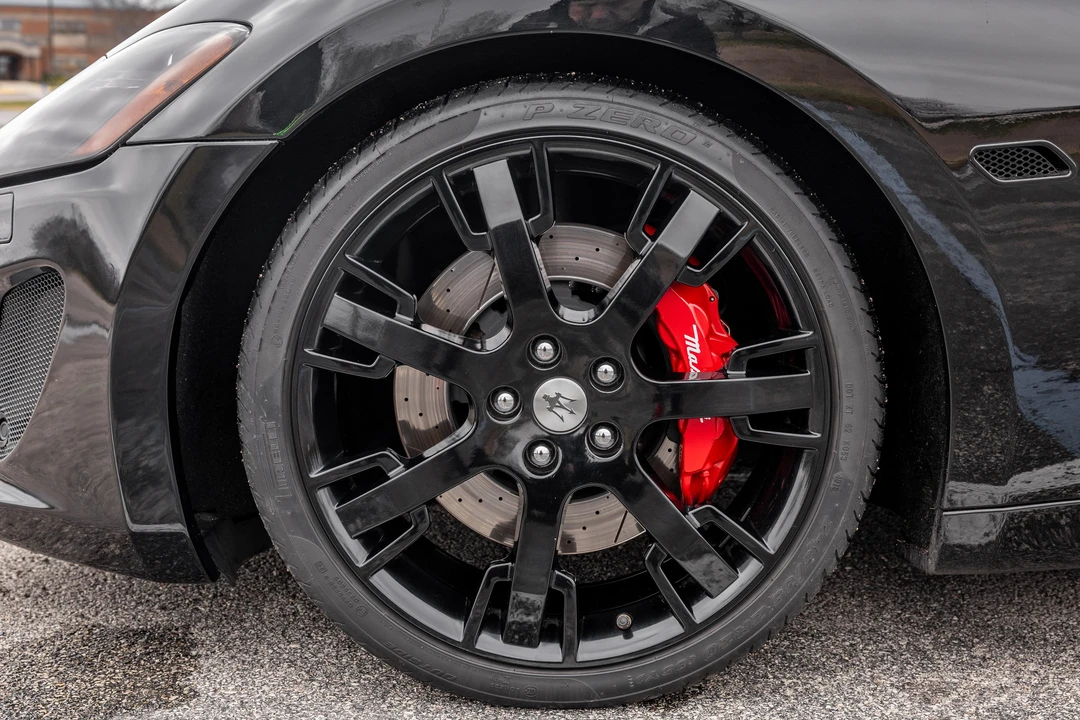 2013 Maserati GranTurismo 1st Gen - Image 19 of 31