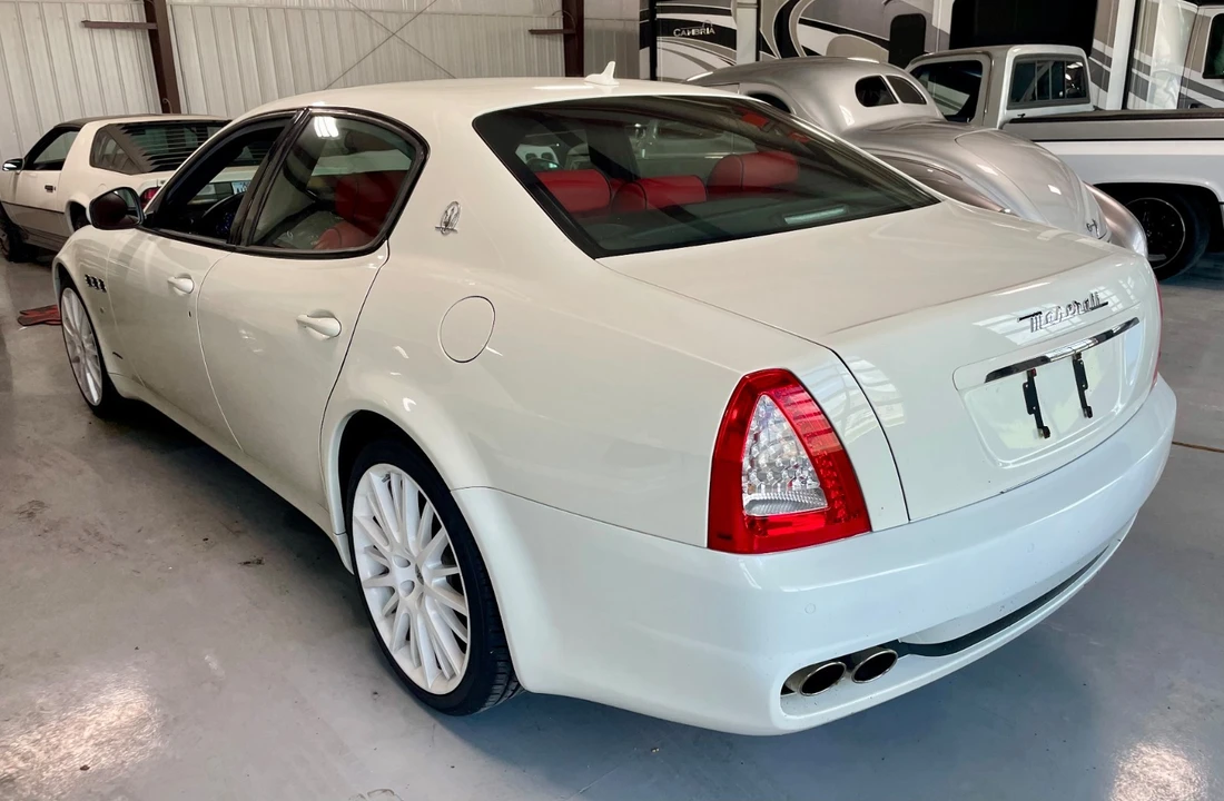 2013 Maserati Quattroporte - Image 23 of 27