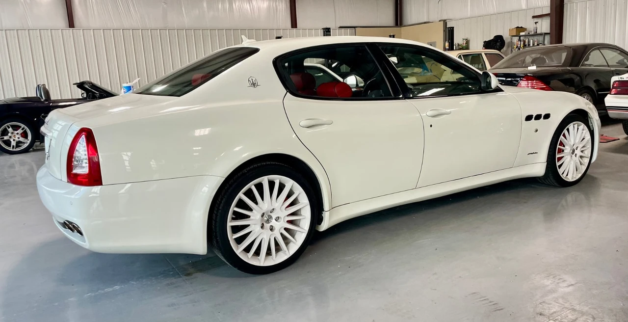 2013 Maserati Quattroporte - Image 25 of 27