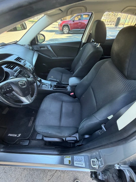 2013 Mazda Mazda 3 2nd Gen - Image 3 of 5