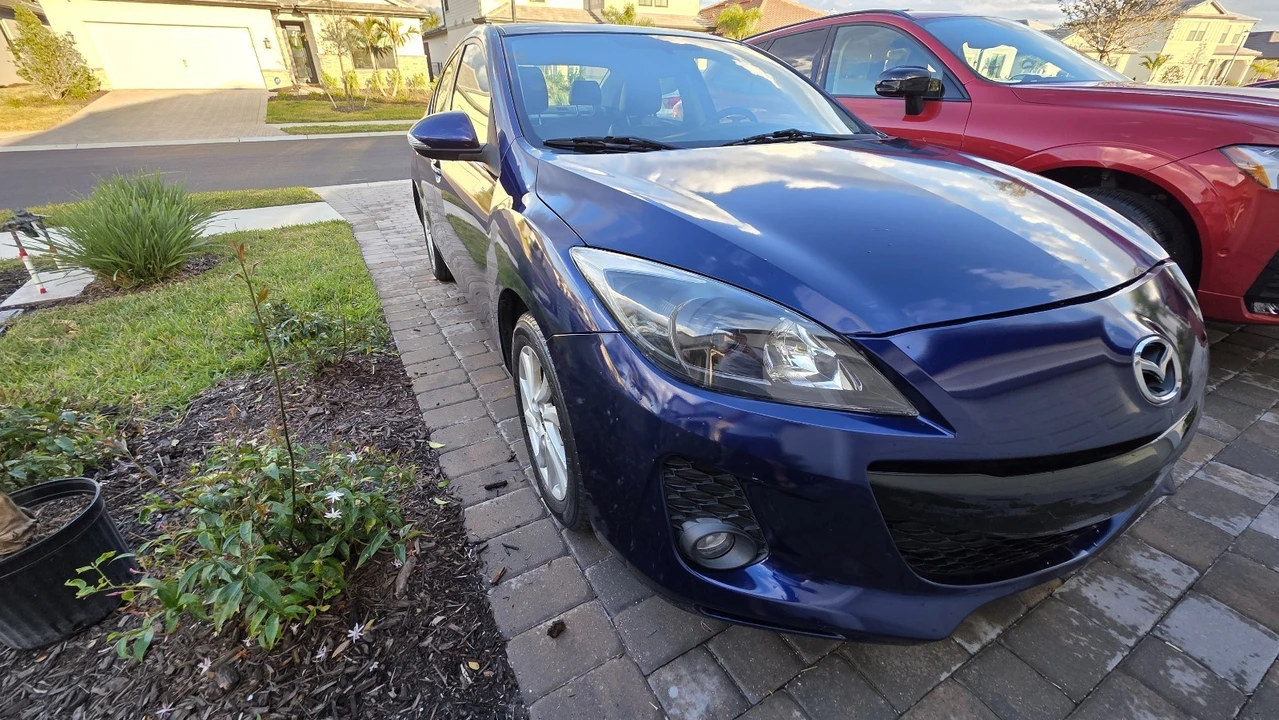 2013 Mazda Mazda 3 2nd Gen - Image 4 of 16