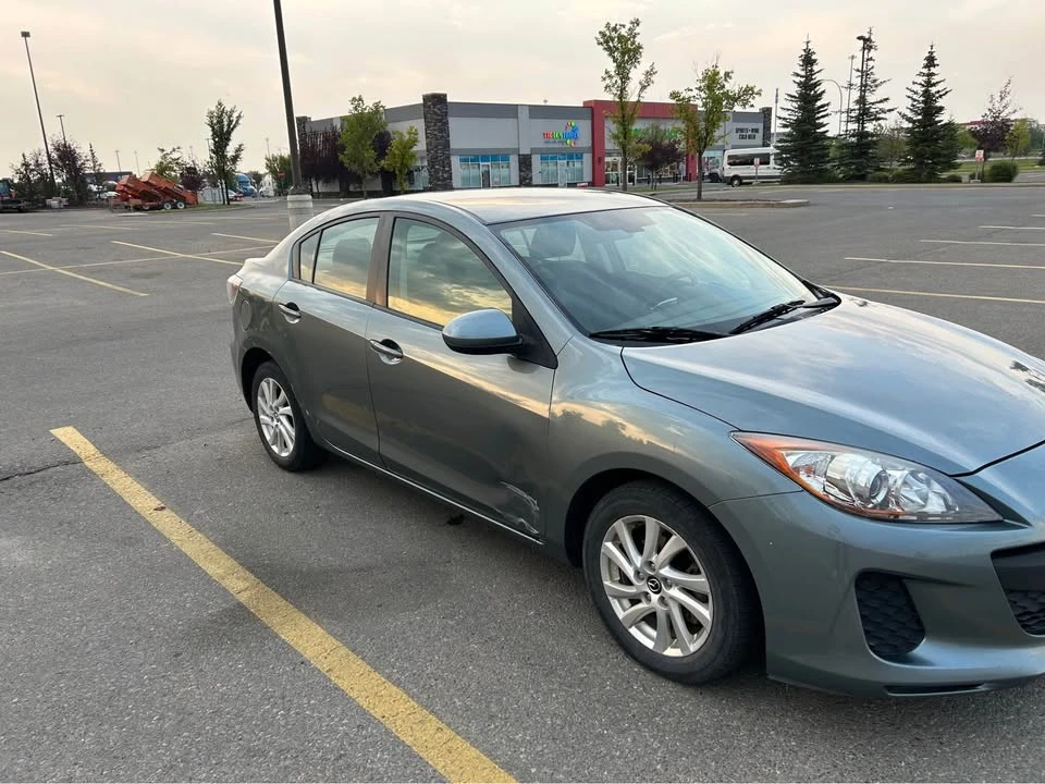 2013 Mazda Mazda 3 2nd Gen - Image 2 of 9