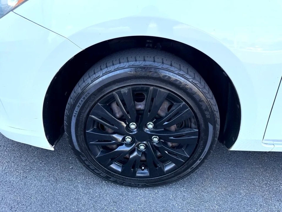 2013 Mazda Mazda 3 2nd Gen - Image 10 of 12