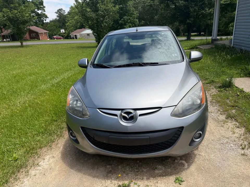 2013 Mazda Mazda 2 2nd Gen - Image 2 of 4