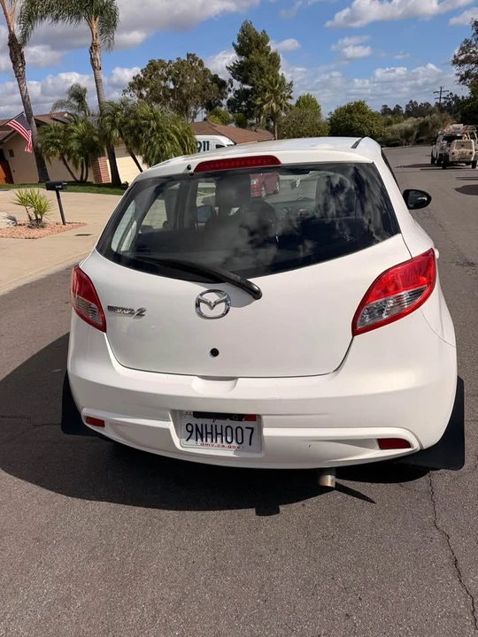 2013 Mazda Mazda 2 2nd Gen - Image 7 of 18