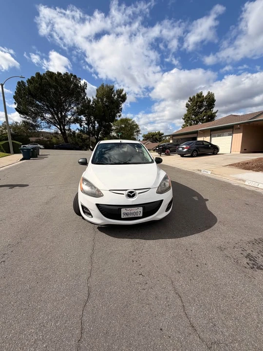 2013 Mazda Mazda 2 2nd Gen - Image 9 of 18