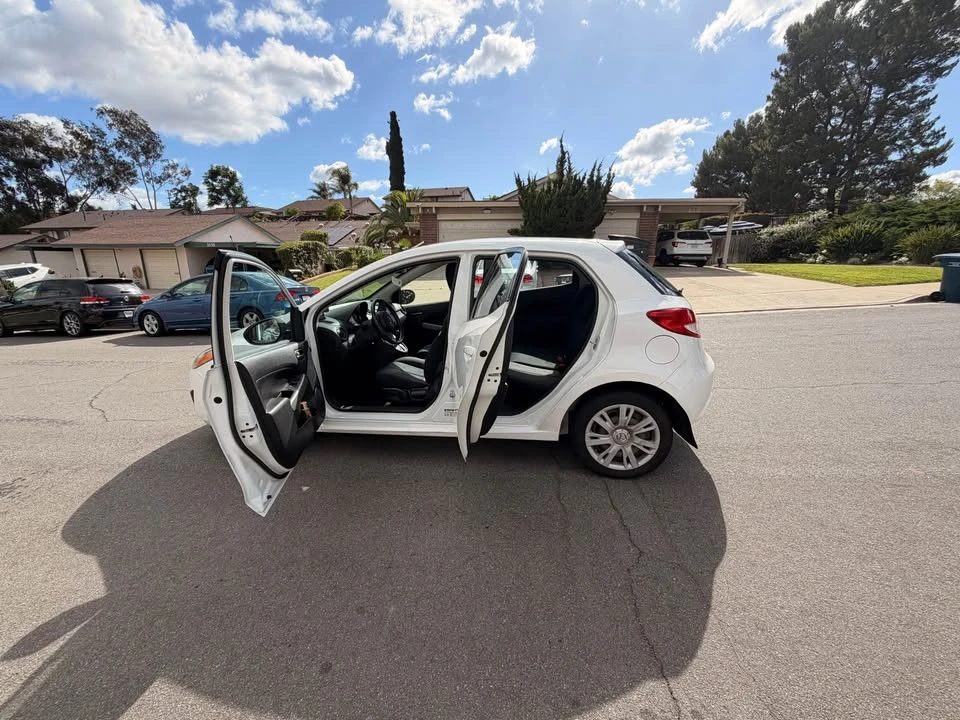 2013 Mazda Mazda 2 2nd Gen - Image 6 of 18
