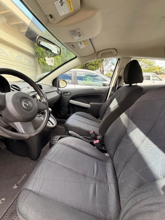 2013 Mazda Mazda 2 2nd Gen - Image 11 of 18