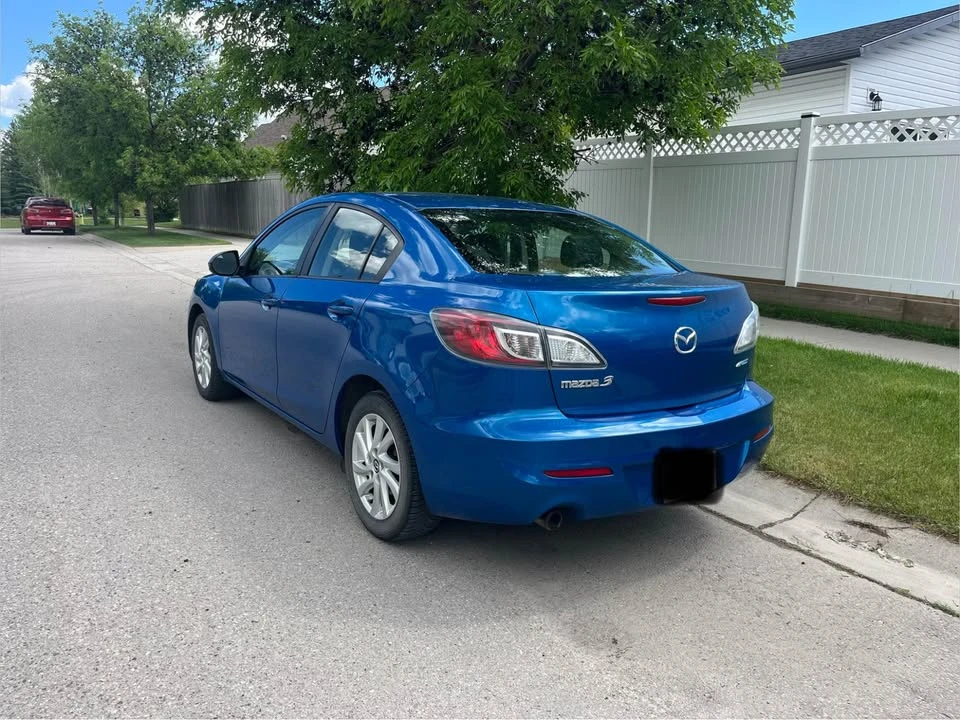 2013 Mazda Mazda 3 2nd Gen - Image 2 of 4