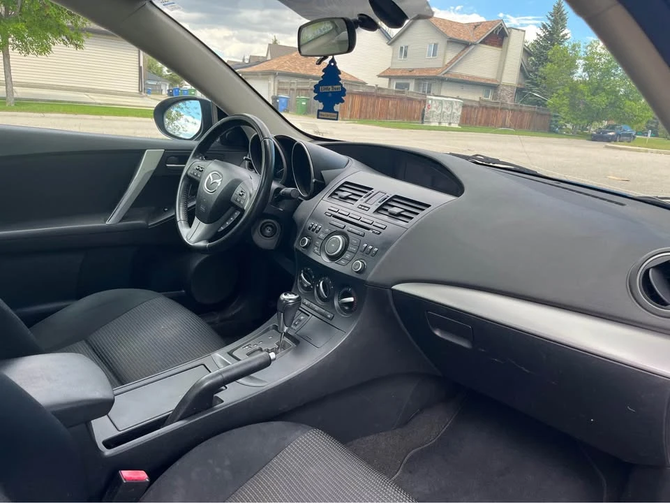 2013 Mazda Mazda 3 2nd Gen - Image 3 of 4