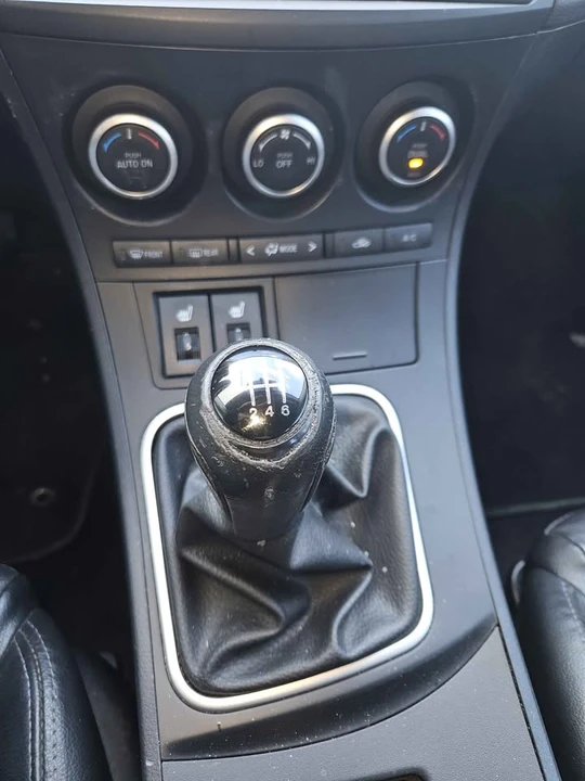 2013 Mazda Mazda 3 2nd Gen - Image 12 of 15