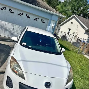 2013 Mazda Mazda3 Hatchback 4D