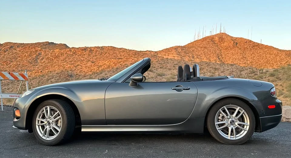 2013 Mazda NC MX-5 Miata - Image 4 of 17