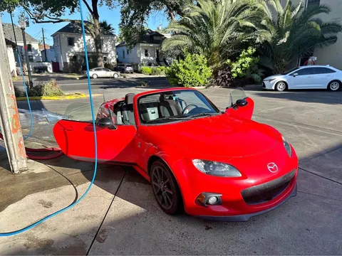 2013 Mazda MX-5 Club Convertible 2D