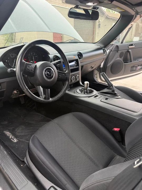 2013 Mazda NC MX-5 Miata - Image 4 of 11