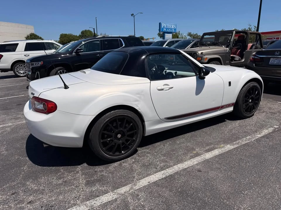 2013 Mazda NC MX-5 Miata - Image 4 of 4
