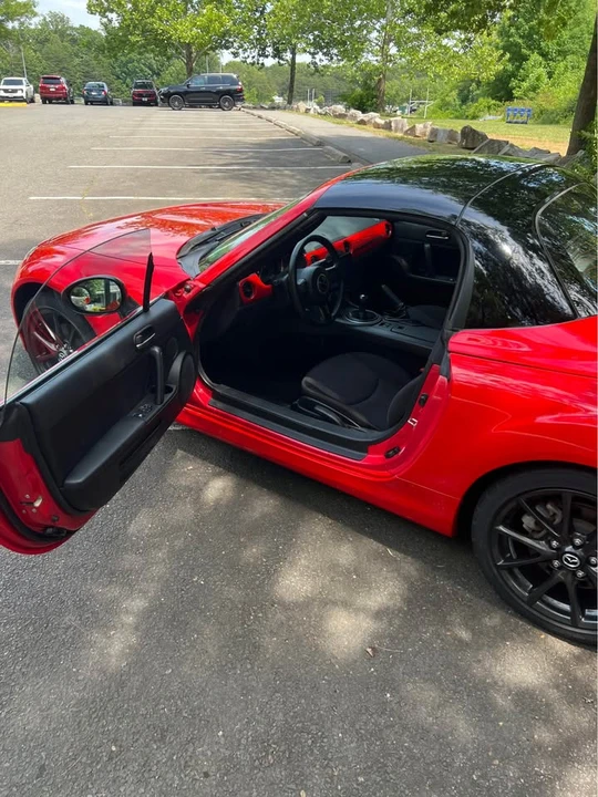 2013 Mazda NC MX-5 Miata - Image 8 of 12