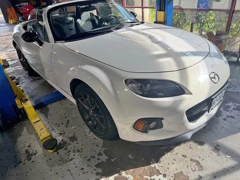 2013 Mazda MX-5 Leather