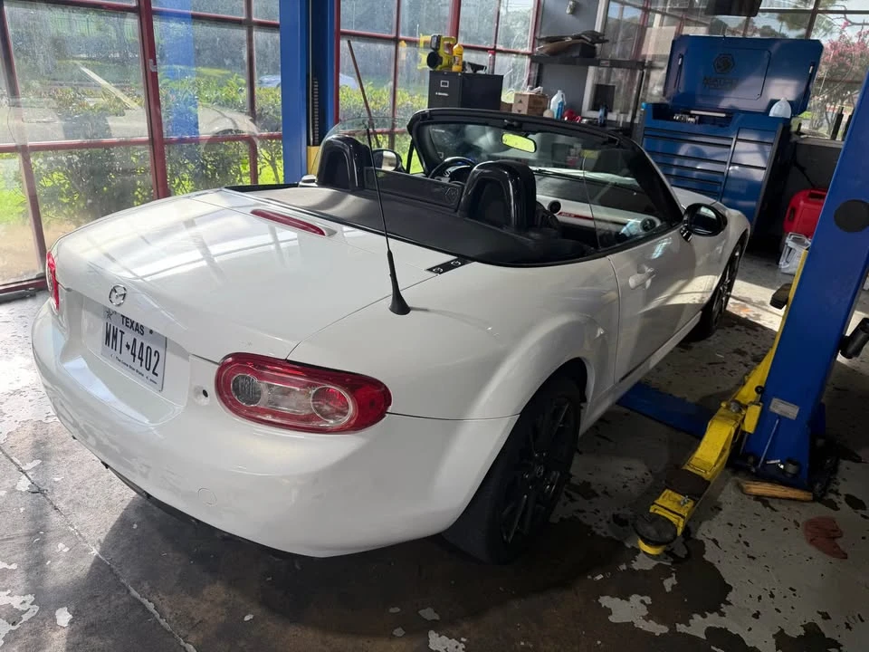 2013 Mazda NC MX-5 Miata - Image 2 of 6