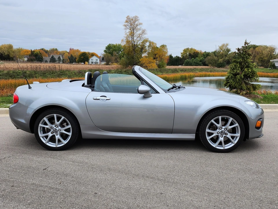 2013 Mazda NC MX-5 Miata - Image 17 of 31