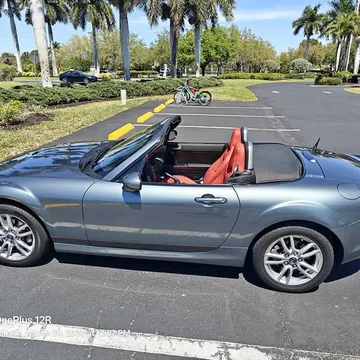 2013 Mazda MX-5 Sport Convertible 2D