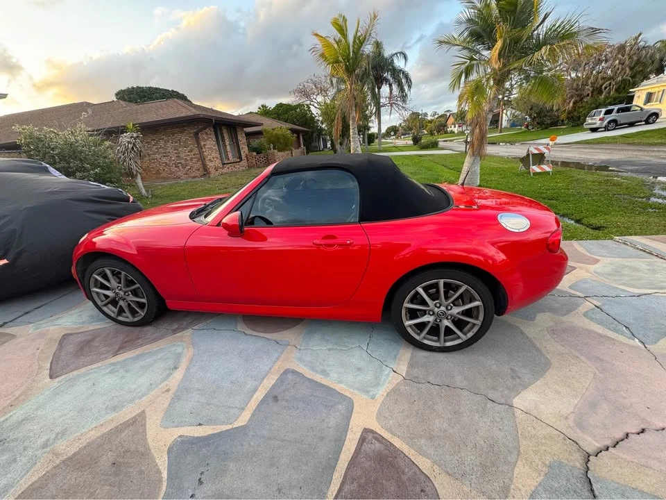 2013 Mazda NC MX-5 Miata - Image 5 of 11
