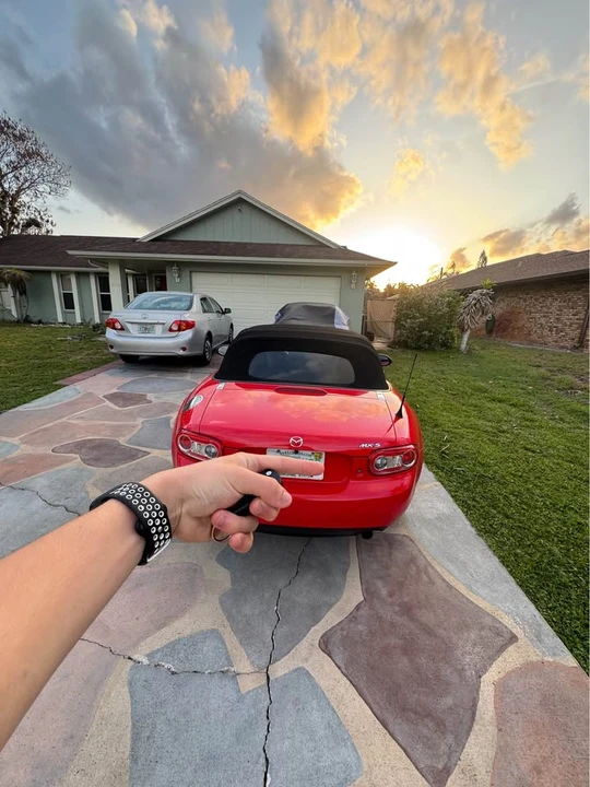 2013 Mazda NC MX-5 Miata - Image 4 of 11