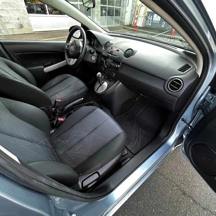2013 Mazda Mazda 2 2nd Gen - Image 10 of 15