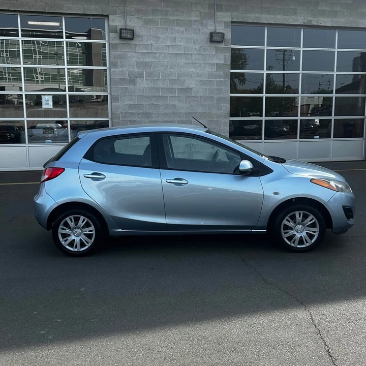 2013 Mazda Mazda 2 2nd Gen - Image 4 of 15