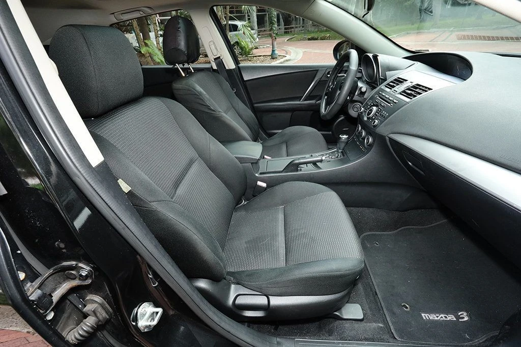 2013 Mazda Mazda 3 2nd Gen - Image 8 of 12