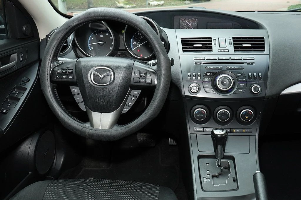 2013 Mazda Mazda 3 2nd Gen - Image 10 of 12