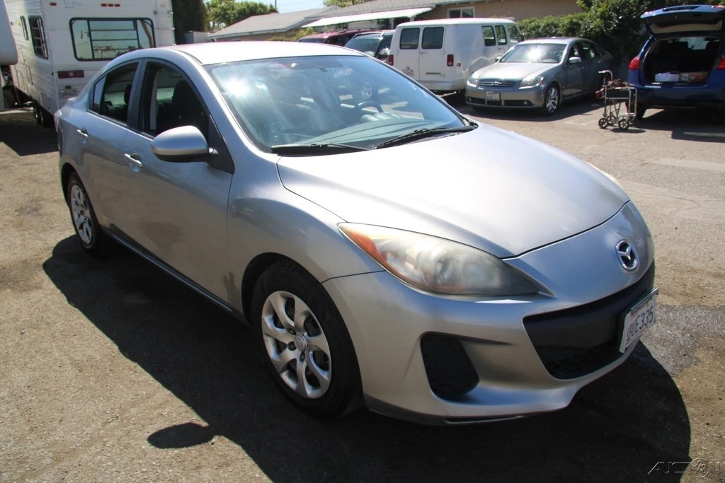 2013 Mazda Mazda 3 2nd Gen - Image 10 of 21