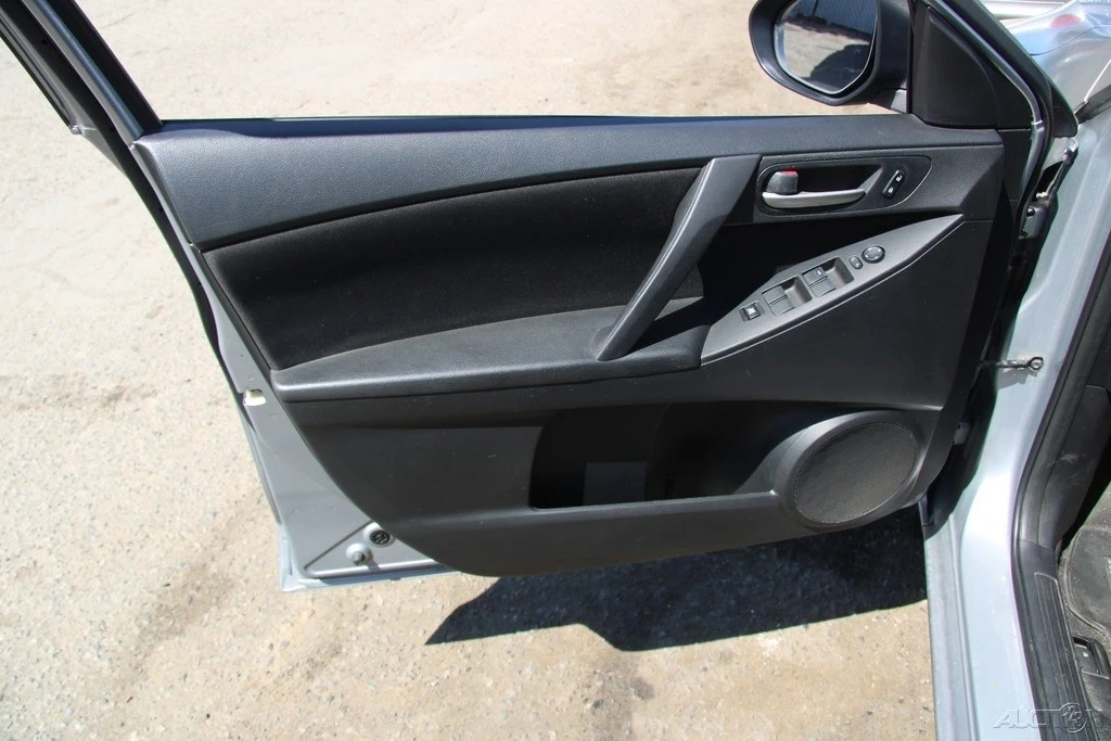 2013 Mazda Mazda 3 2nd Gen - Image 13 of 21