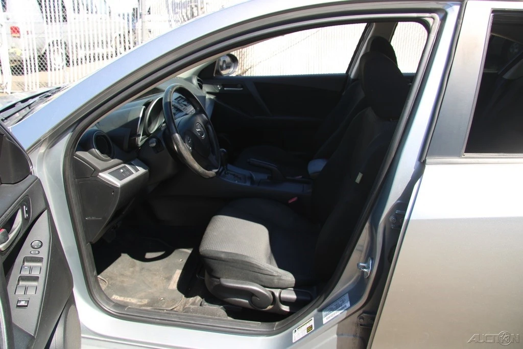 2013 Mazda Mazda 3 2nd Gen - Image 14 of 21