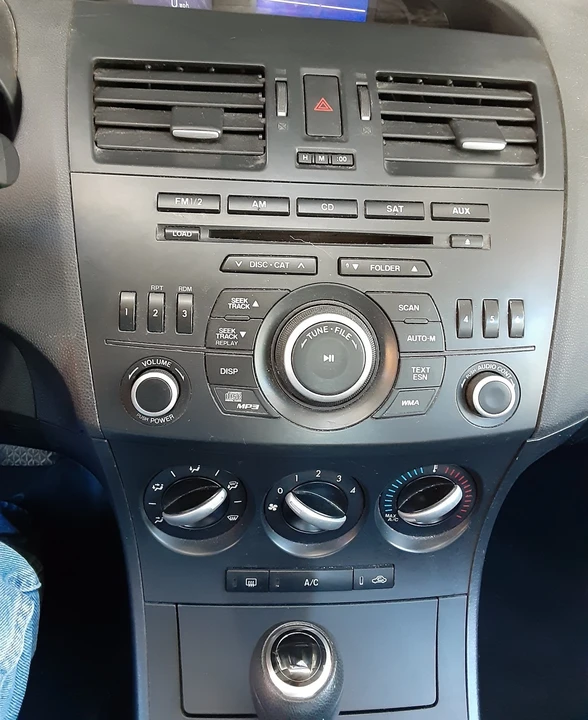 2013 Mazda Mazda 3 2nd Gen - Image 10 of 12