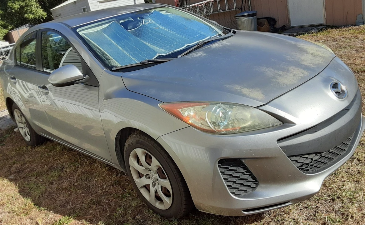 2013 Mazda Mazda 3 2nd Gen - Image 2 of 12