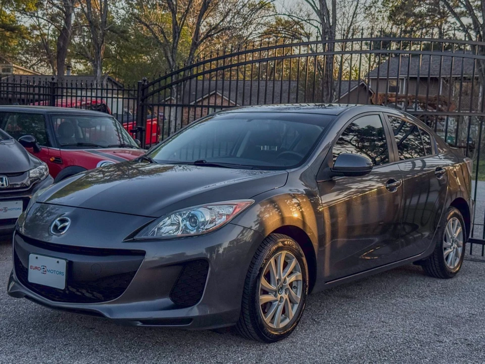 2013 Mazda Mazda 3 2nd Gen - Image 4 of 12