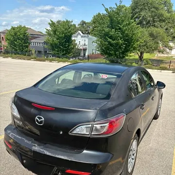 2013 Mazda Mazda3 i SV Sedan 4D
