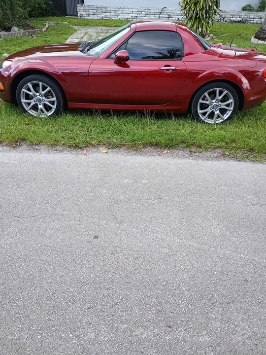 2013 Mazda NC MX-5 Miata - Image 2 of 19