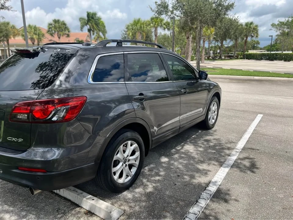 2013 Mazda CX-9 - Image 2 of 11