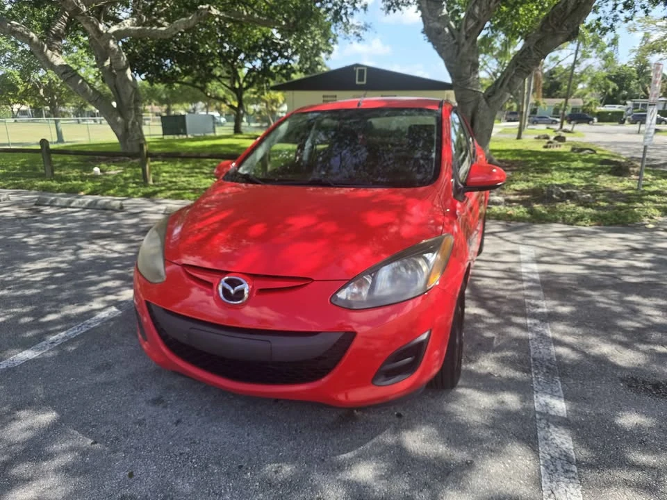 2013 Mazda Mazda 2 2nd Gen - Image 5 of 14