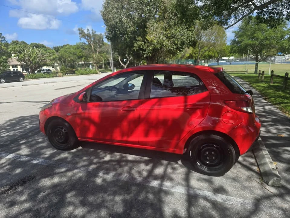 2013 Mazda Mazda 2 2nd Gen - Image 12 of 14